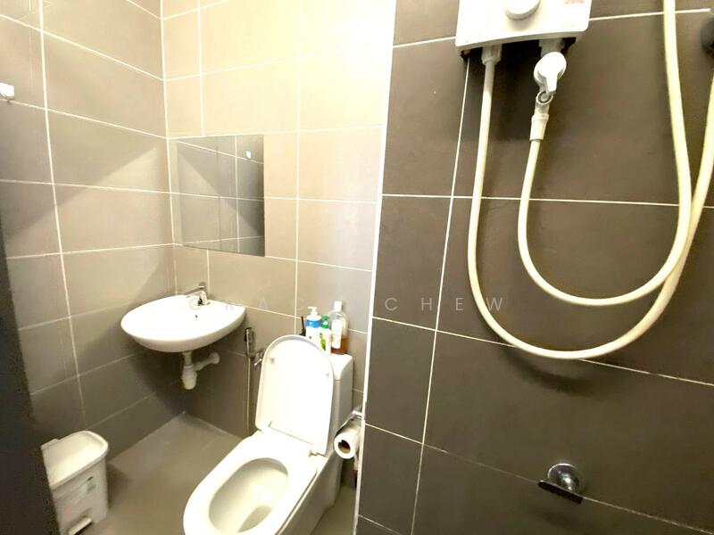 For Sale - Austin 18 - Versatile Business Suites