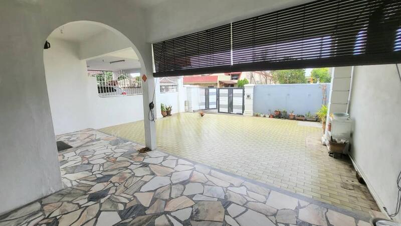 Rumah Teres 2 Tingkat untuk Dijual di Taman Rasah Jaya (Rasah) - Ismi Muhammad - Entrance - PropertyGuru.com.my
