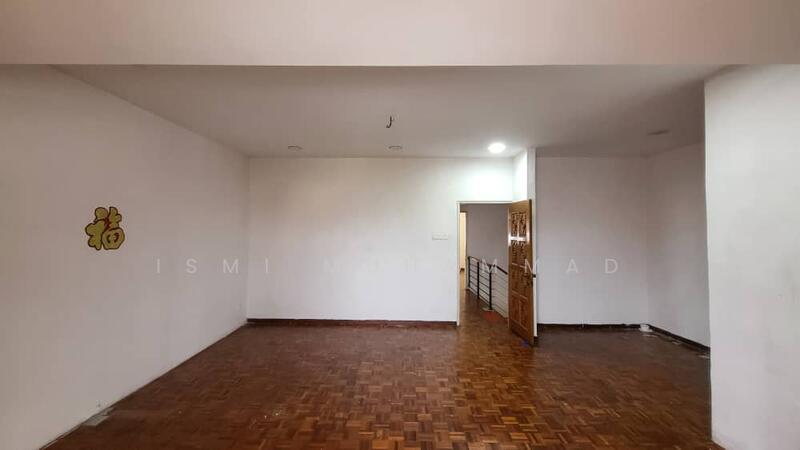 Rumah Teres 2 Tingkat untuk Dijual di Taman Rasah Jaya (Rasah) - Ismi Muhammad - Living Room - PropertyGuru.com.my