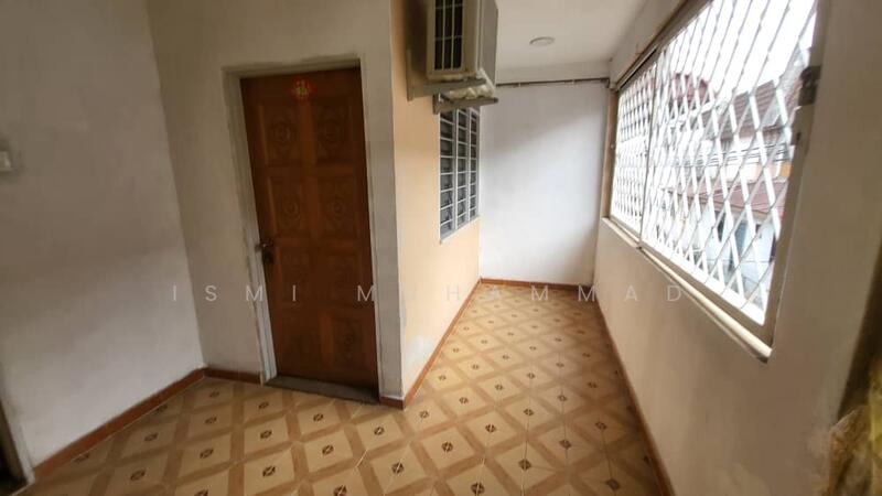 Rumah Teres 2 Tingkat untuk Dijual di Taman Rasah Jaya (Rasah) - Ismi Muhammad - Balcony - PropertyGuru.com.my