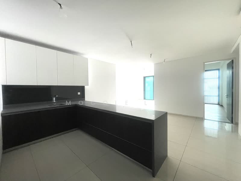 Kondominium untuk Dijual di The Light Collection IV - Mocole Lee - Kitchen - PropertyGuru.com.my