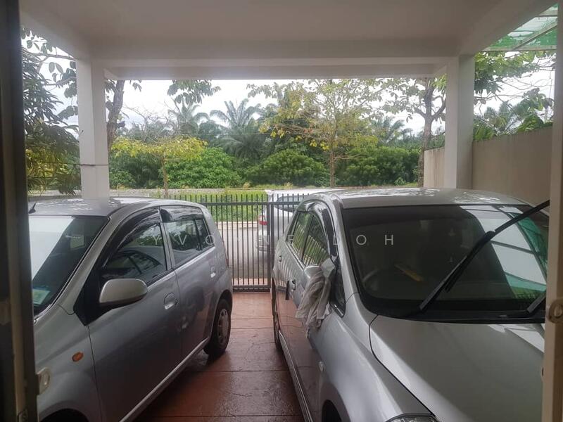 1-storey Terraced House for Sale in Hijauan Valdor (Sungai Jawi) - Yvonne Loh - Car Park - PropertyGuru.com.my