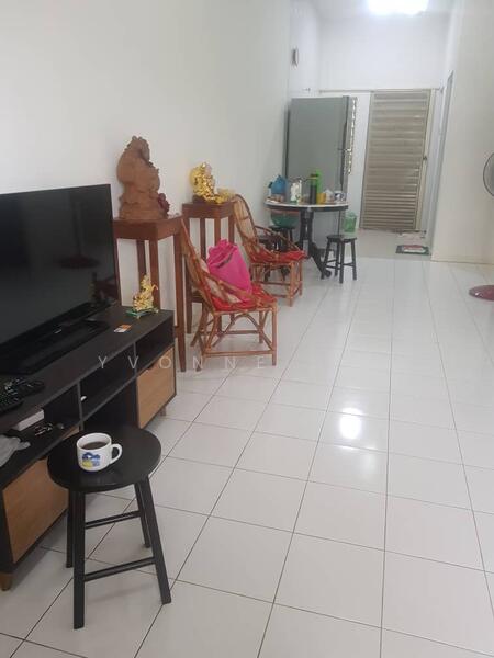 1-storey Terraced House for Sale in Hijauan Valdor (Sungai Jawi) - Yvonne Loh - Living Room - PropertyGuru.com.my