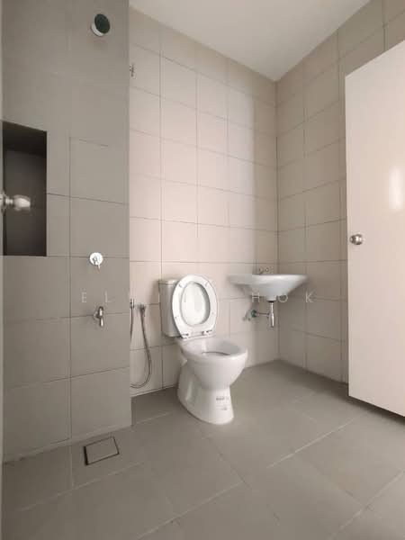 Alura Bukit Raja untuk Untuk Dijual - RM 630,000, Mac 2026 - Bathroom - PropertyGuru.com.my