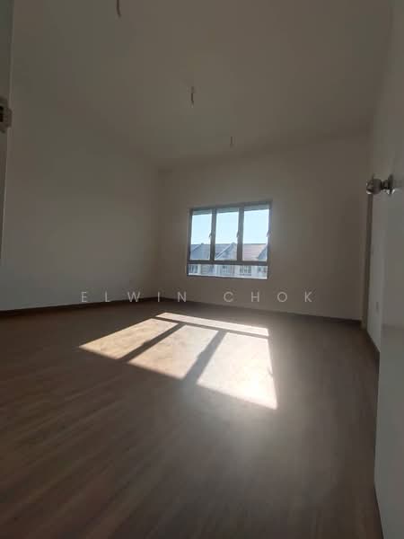 Alura Bukit Raja untuk Untuk Dijual - RM 630,000, Mac 2026 - Living Room - PropertyGuru.com.my