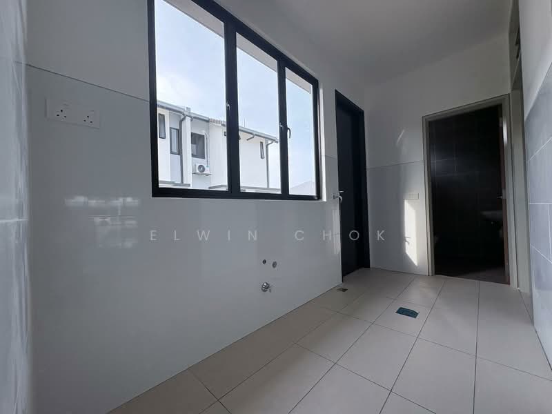 2-storey Terraced House for Sale in Bandar Bukit Raja (Klang) - Elwin Chok - Kitchen - PropertyGuru.com.my