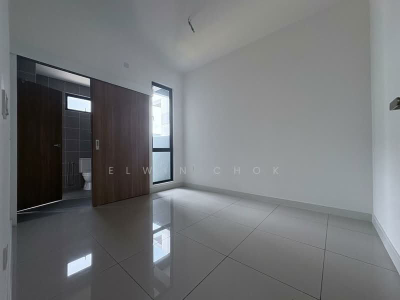 2-storey Terraced House for Sale in Bandar Bukit Raja (Klang) - Elwin Chok - Bedroom - PropertyGuru.com.my