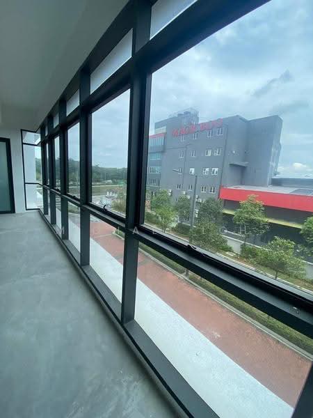 Shop / Office untuk Dijual di Cheras (Selangor) - Michael Loh - Balcony - PropertyGuru.com.my