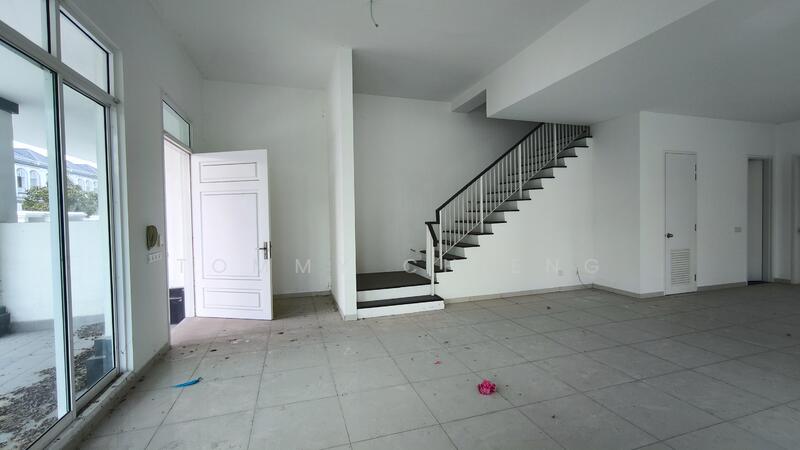 2-storey Terraced House for Sale in Eco Majestic (Semenyih) - TOMMY CHIENG - Living Room - PropertyGuru.com.my