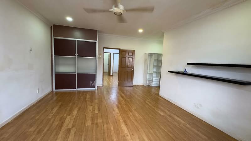 Terraced House for Sale in Bukit Rahman Putra (Sungai Buloh) - May Ng - Master Room - PropertyGuru.com.my