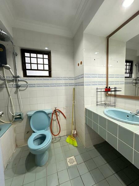 Condominium for Rent at Selat Horizon Condominium - BL Bong - Bathroom - PropertyGuru.com.my