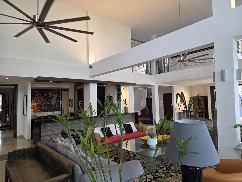 Rumah Banglo untuk Dijual di Ampang (Selangor) - Fifi Syafiza - Living Room - PropertyGuru.com.my