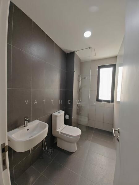 Semi-Detached House for Sale in Bandar Sungai Long (Selangor) - Matthew Lai - Bathroom - PropertyGuru.com.my