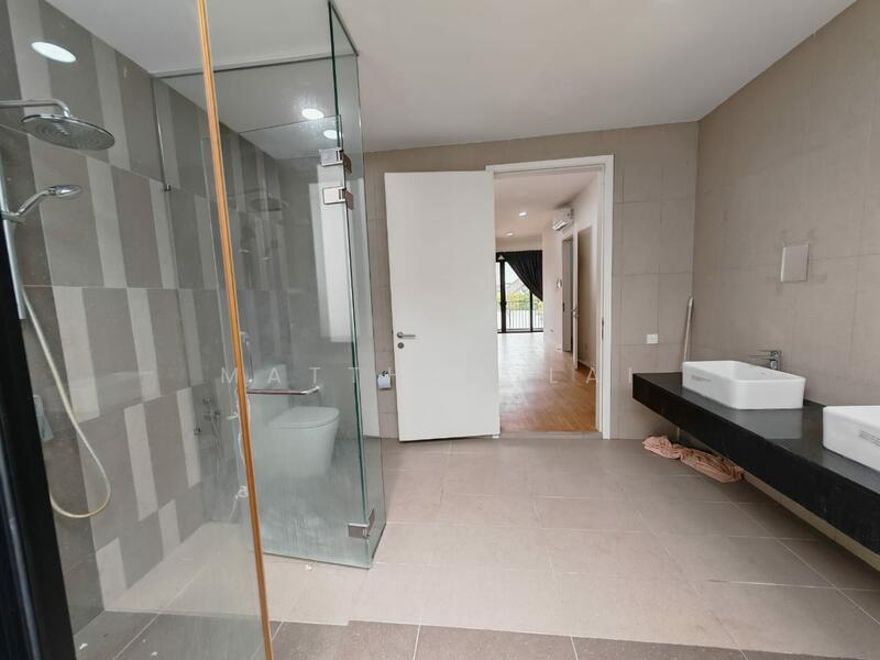 Semi-Detached House for Sale in Bandar Sungai Long (Selangor) - Matthew Lai - Bathroom - PropertyGuru.com.my