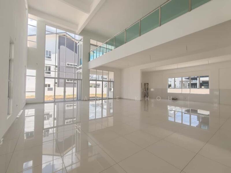 Rumah Banglo untuk Dijual di Taman Kota Permai (Bukit Mertajam) - Susanze Khoh - Living Room - PropertyGuru.com.my