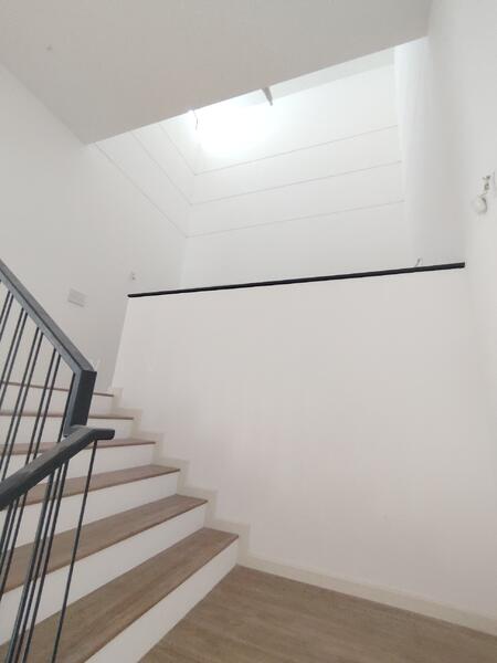 Staircase to upstairs. High ceiling 