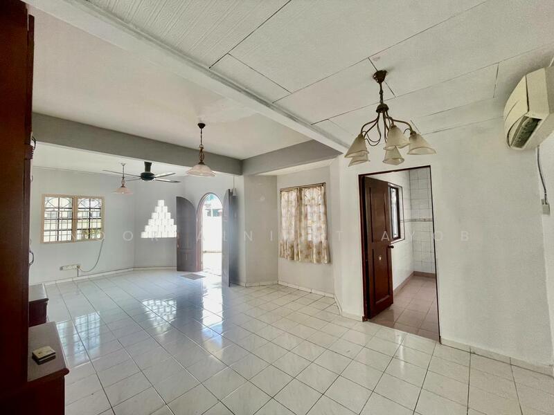 For Sale - CORNER LOT SS19 Subang Jaya 2 Sty Terrace House EXTENDED