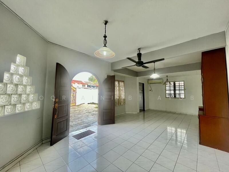 For Sale - CORNER LOT SS19 Subang Jaya 2 Sty Terrace House EXTENDED