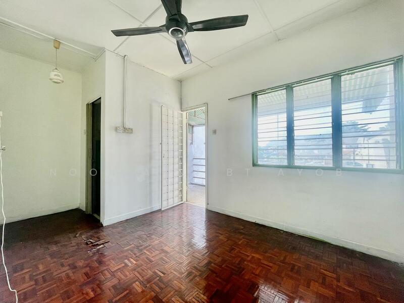 For Sale - CORNER LOT SS19 Subang Jaya 2 Sty Terrace House EXTENDED