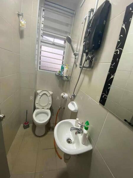 2-storey Terraced House for Sale in Kota Emerald (Rawang) - Roman Yap - Bathroom - PropertyGuru.com.my