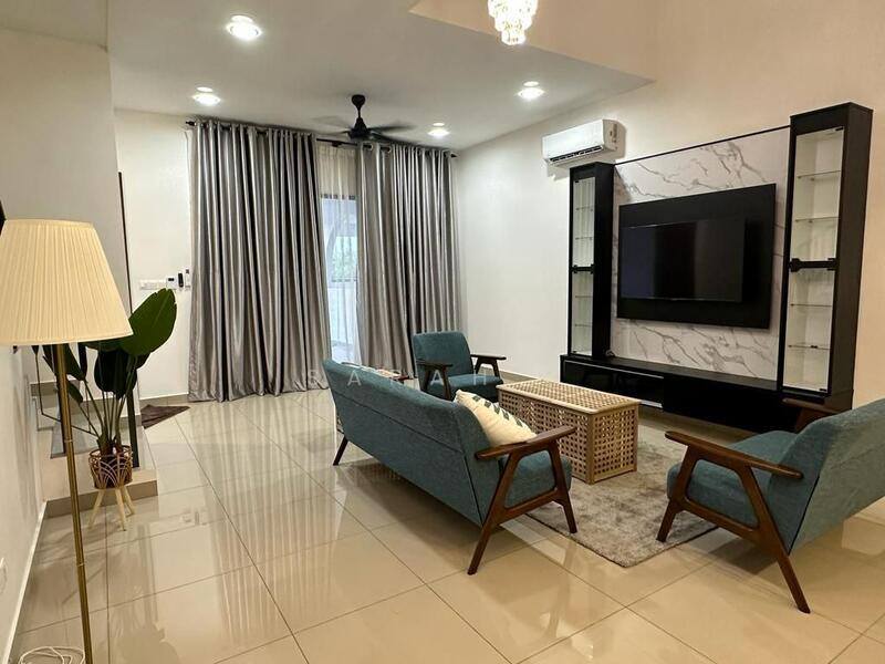 Rumah Teres 2 Tingkat untuk Disewa di Setia Safiro (Cyberjaya) - Sarah . - Living Room - PropertyGuru.com.my