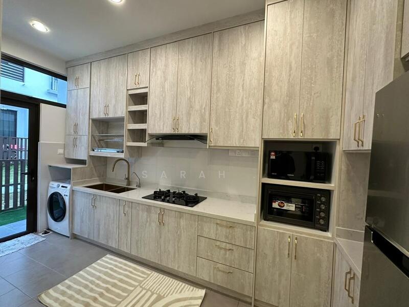 Rumah Teres 2 Tingkat untuk Disewa di Setia Safiro (Cyberjaya) - Sarah . - Kitchen - PropertyGuru.com.my