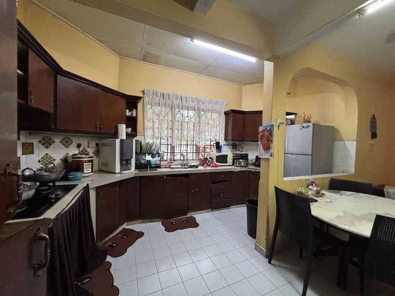 Terraced House for Sale in Rawang (Selangor) - Vicky G. - Kitchen - PropertyGuru.com.my