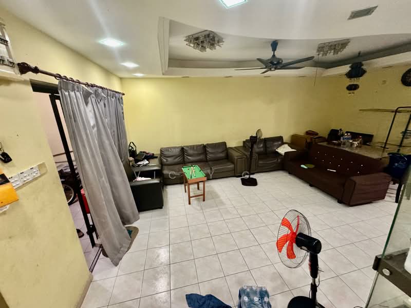Terraced House for Sale in Rawang (Selangor) - Vicky G. - Living Room - PropertyGuru.com.my
