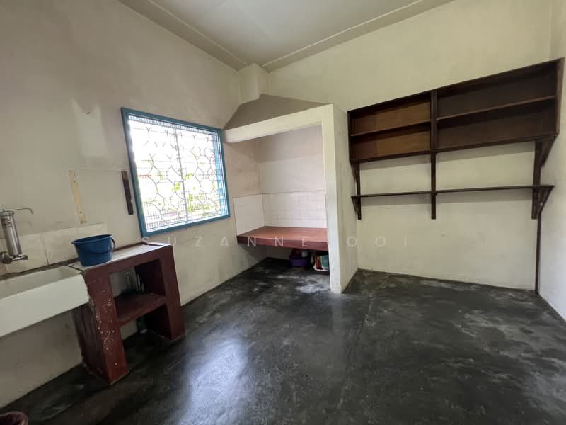 1-storey Terraced House for Sale in Reservoir Garden (Ayer Itam) - Suzanne Ooi - Kitchen - PropertyGuru.com.my