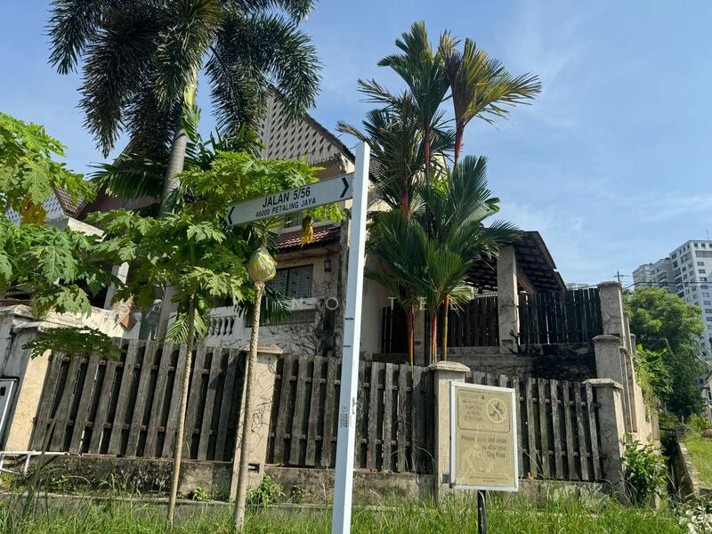 For Rent - Gasing Indah