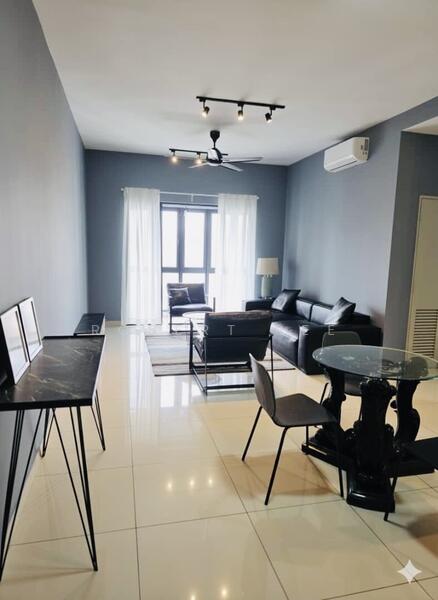The Haute Gurney untuk Untuk Disewa - RM 3,200 /bulan, Mac 2026 - Living Room - PropertyGuru.com.my