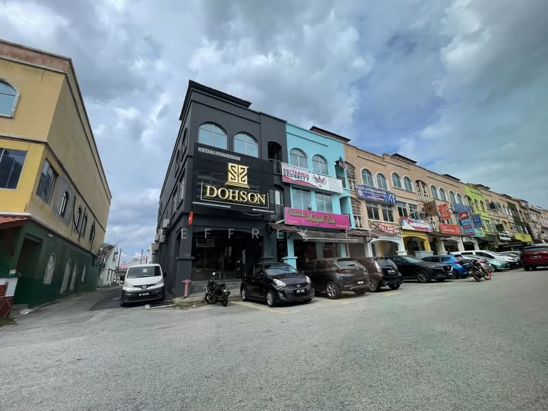 Shop / Office untuk Dijual di Bandar Puteri Puchong (Puchong) - Jeffrey Ee - Exterior - PropertyGuru.com.my
