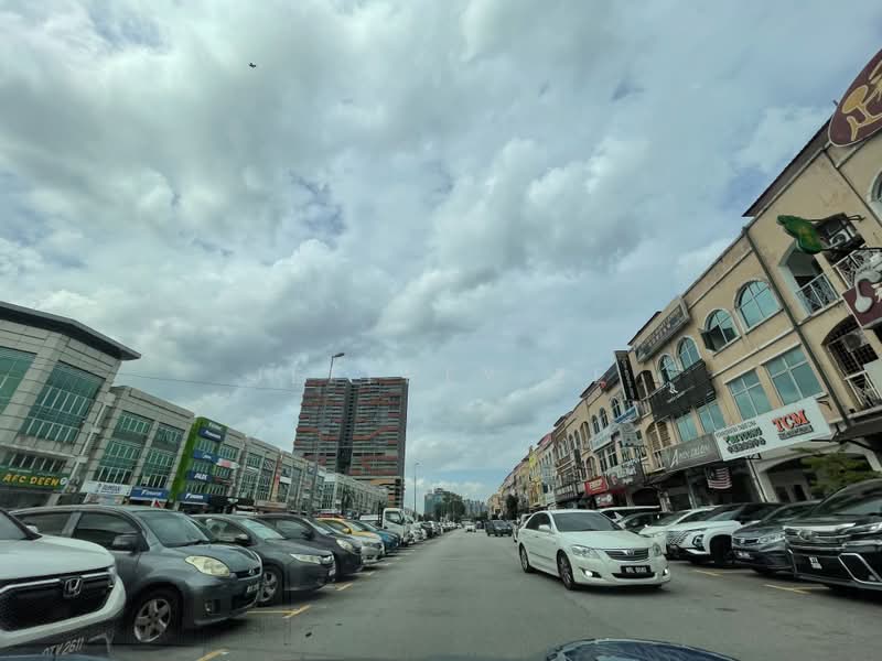 Shop / Office untuk Dijual di Bandar Puteri Puchong (Puchong) - Jeffrey Ee - PropertyGuru.com.my