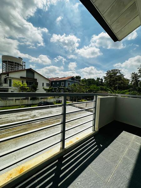 Terraced House for Sale in Ijok (Selangor) - Patrick Leong - Balcony - PropertyGuru.com.my