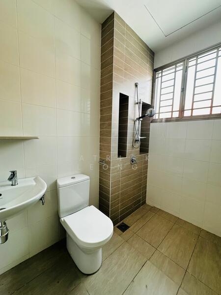 Terraced House for Sale in Ijok (Selangor) - Patrick Leong - Bathroom - PropertyGuru.com.my