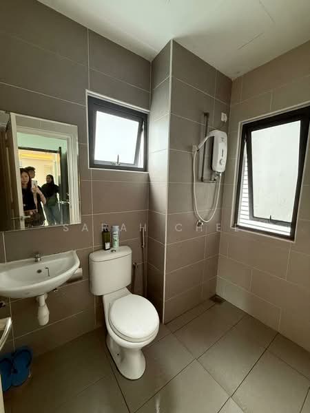 Kiara Plaza untuk Untuk Disewa - RM 1,499 /bulan, Apr 2026 - Bathroom - PropertyGuru.com.my