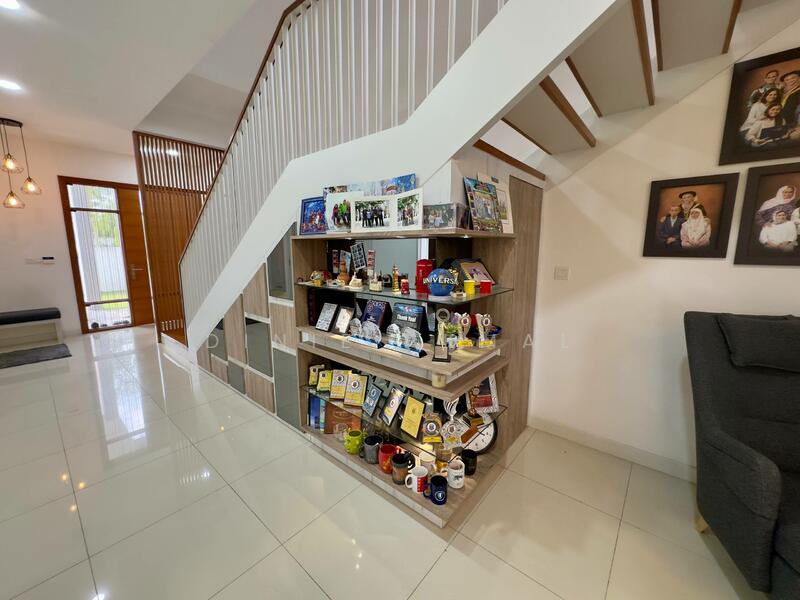 Semi-Detached House for Sale in Kajang (Selangor) - Dinie Akmal - Entrance - PropertyGuru.com.my