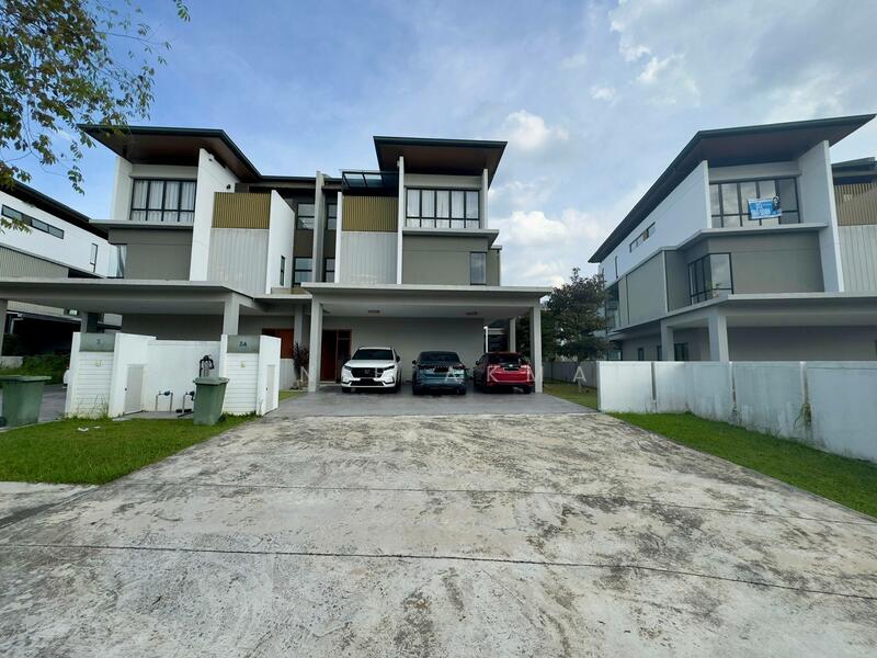 Semi-Detached House for Sale in Kajang (Selangor) - Dinie Akmal - Exterior - PropertyGuru.com.my