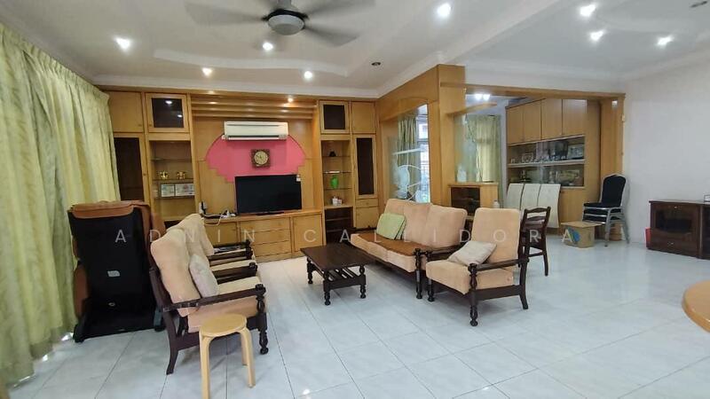 Rumah Banglo untuk Dijual di Taman Tambun Indah (Simpang Ampat) - Adnin Callidora - Living Room - PropertyGuru.com.my