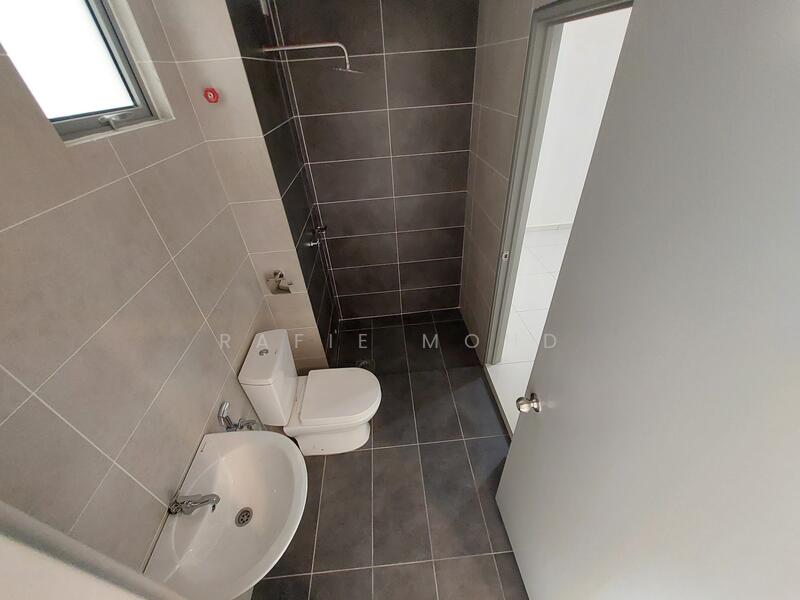 Rumah Teres 2 Tingkat untuk Dijual di Puchong (Selangor) - Rafie Mohd - Bathroom - PropertyGuru.com.my
