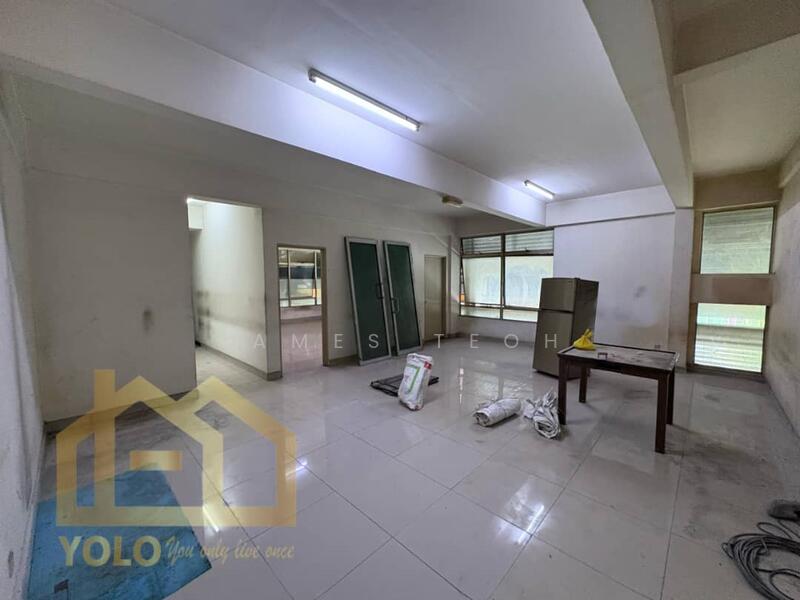 Semi-D Factory for Rent in Klang (Selangor) - James Teoh - Living Room - PropertyGuru.com.my