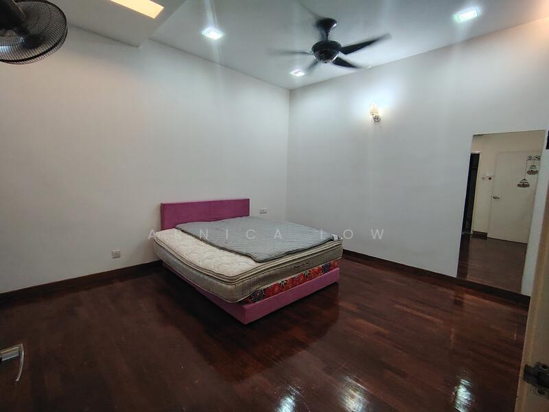 Townhouse for Sale in 16 Sierra (Puchong) - Arnica Low - Bedroom - PropertyGuru.com.my