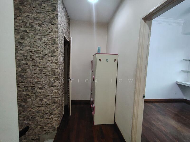 Townhouse for Sale in 16 Sierra (Puchong) - Arnica Low - Corridor - PropertyGuru.com.my