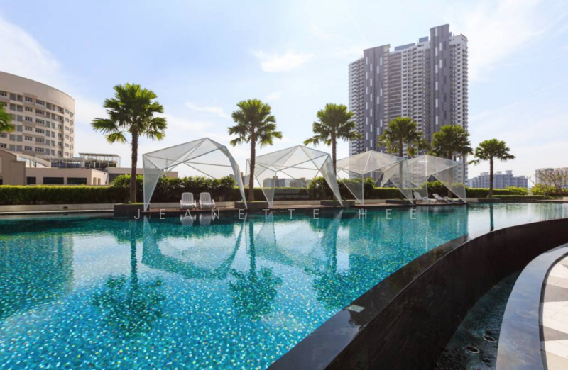 Kondominium untuk Dijual di City Residence - Jeanette Hee - Pool - PropertyGuru.com.my