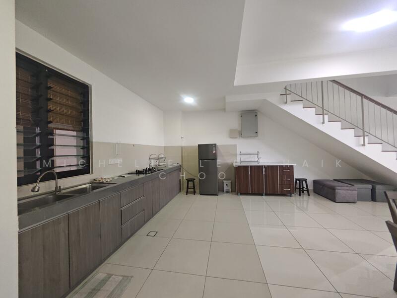 Rumah Teres 2 Tingkat untuk Dijual di U16, Elmina Gardens (Shah Alam) - Michelle Lee - Kitchen - PropertyGuru.com.my