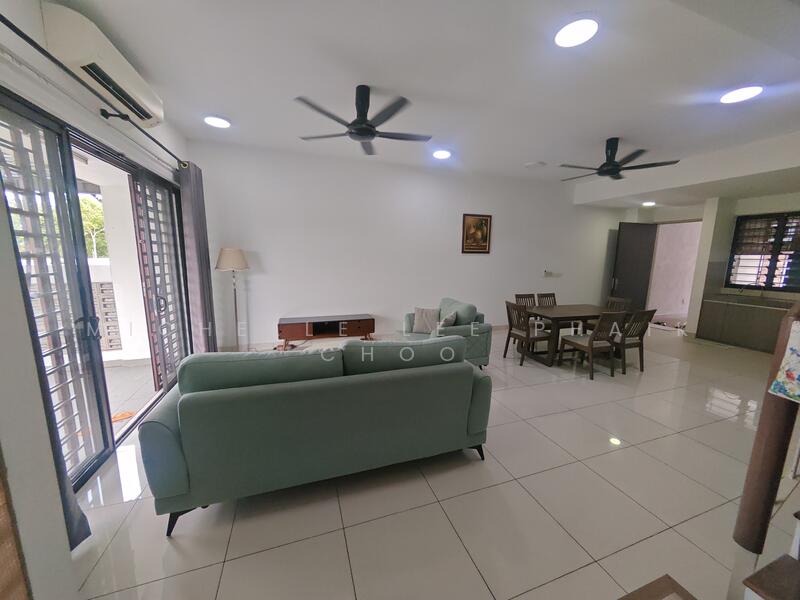 Rumah Teres 2 Tingkat untuk Dijual di U16, Elmina Gardens (Shah Alam) - Michelle Lee - Living Room - PropertyGuru.com.my