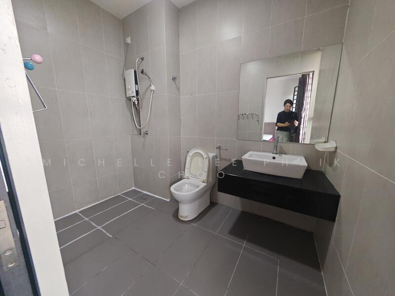 Rumah Teres 2 Tingkat untuk Dijual di U16, Elmina Gardens (Shah Alam) - Michelle Lee - Bathroom - PropertyGuru.com.my