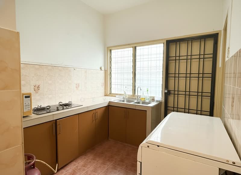 Terraced House for Sale in Bandar Bukit Puchong (Puchong) - Joey Wong - Kitchen - PropertyGuru.com.my