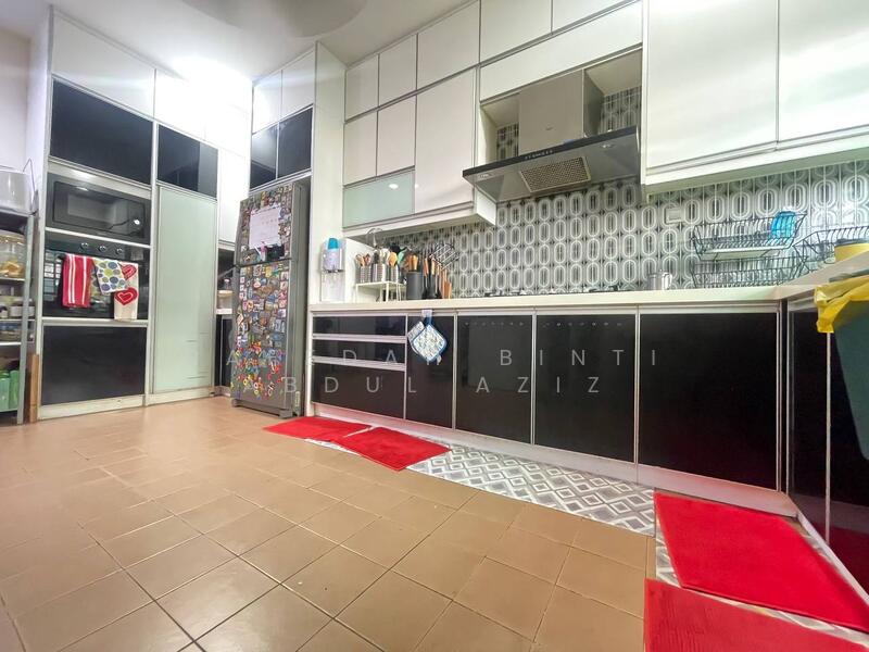 Gunung Nuang Bukit Bandaraya U11 Shah Alam untuk Untuk Dijual - RM 680,000, Apr 2026 - Kitchen - PropertyGuru.com.my