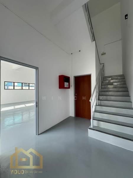 Gateway 16 Bandar Bukit Raja untuk Untuk Disewa - RM 14,000 /bulan, Mac 2026 - Corridor - PropertyGuru.com.my